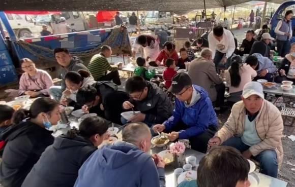 青岛农村大集爆料视频,现场爆料视频引网友热议