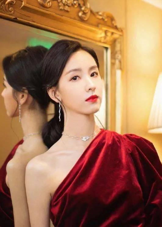 娱乐吃瓜锦鲤女星,娱乐吃瓜界的璀璨明星