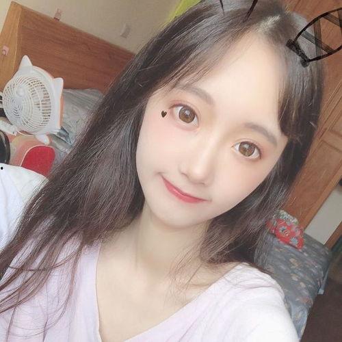 网红小雪吃瓜照片大全视频